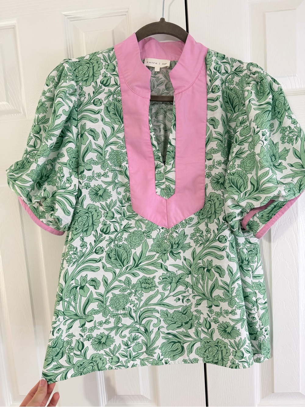 Entro large women’s top short sleeve blouse green floral and pink